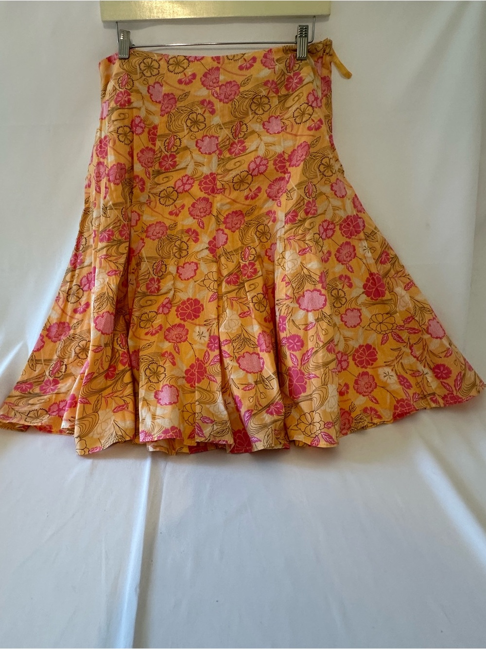 GAP  Floral A-Line Skirt with Pink Accents